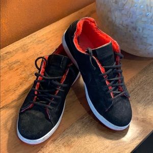 Unisex suede nike shoes